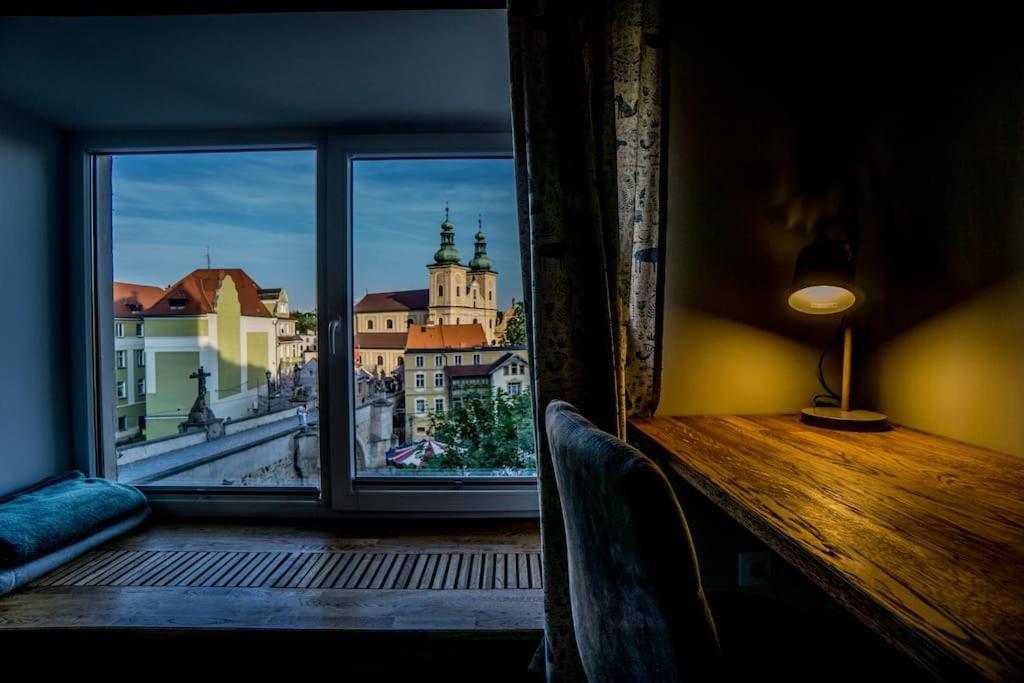 Uroczy Apartament Wita Stwosza Most Kłodzko Exterior foto